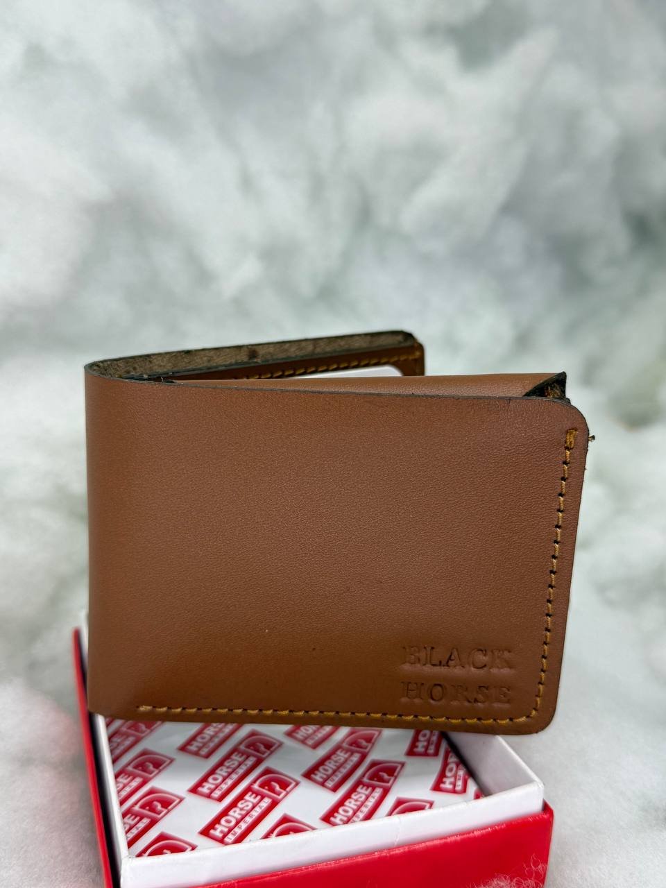 محفظة Black Horse بني